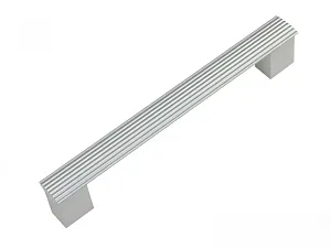 Мебельная ручка RS050AL.16/288