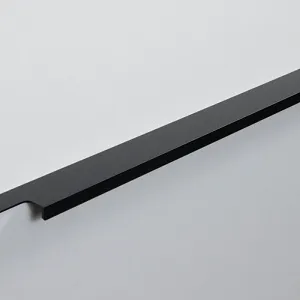 Мебельная ручка RAY RT109BL.1/000/500